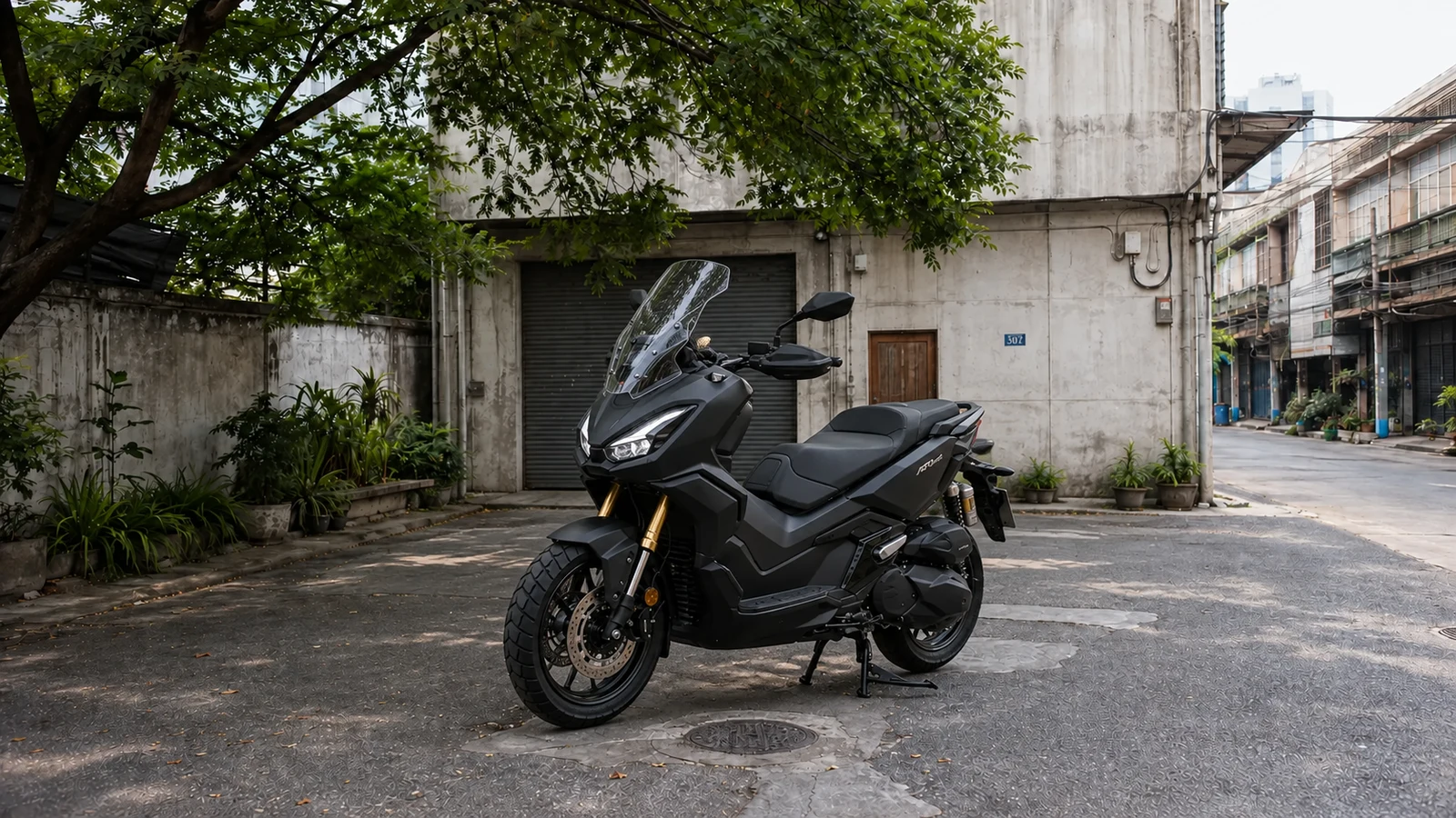 Honda ADV350 ด้านหน้า กลางวัน