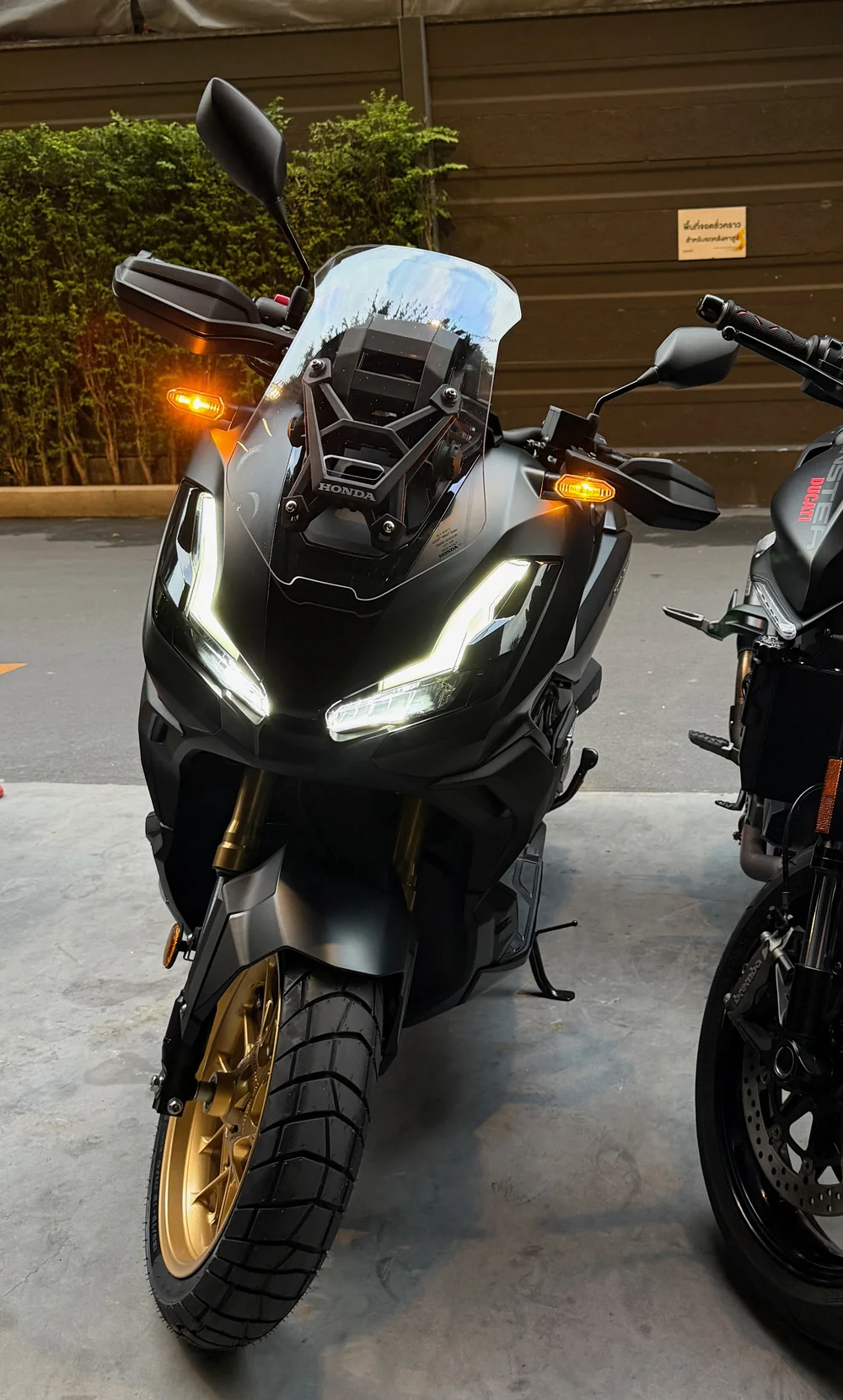Honda ADV350