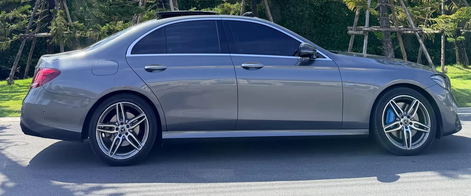 Mercedes-Benz E350e